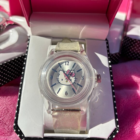Sanrio Hello Kitty Braclet Watch - Silver Sparkle Band - Picture 1 of 2